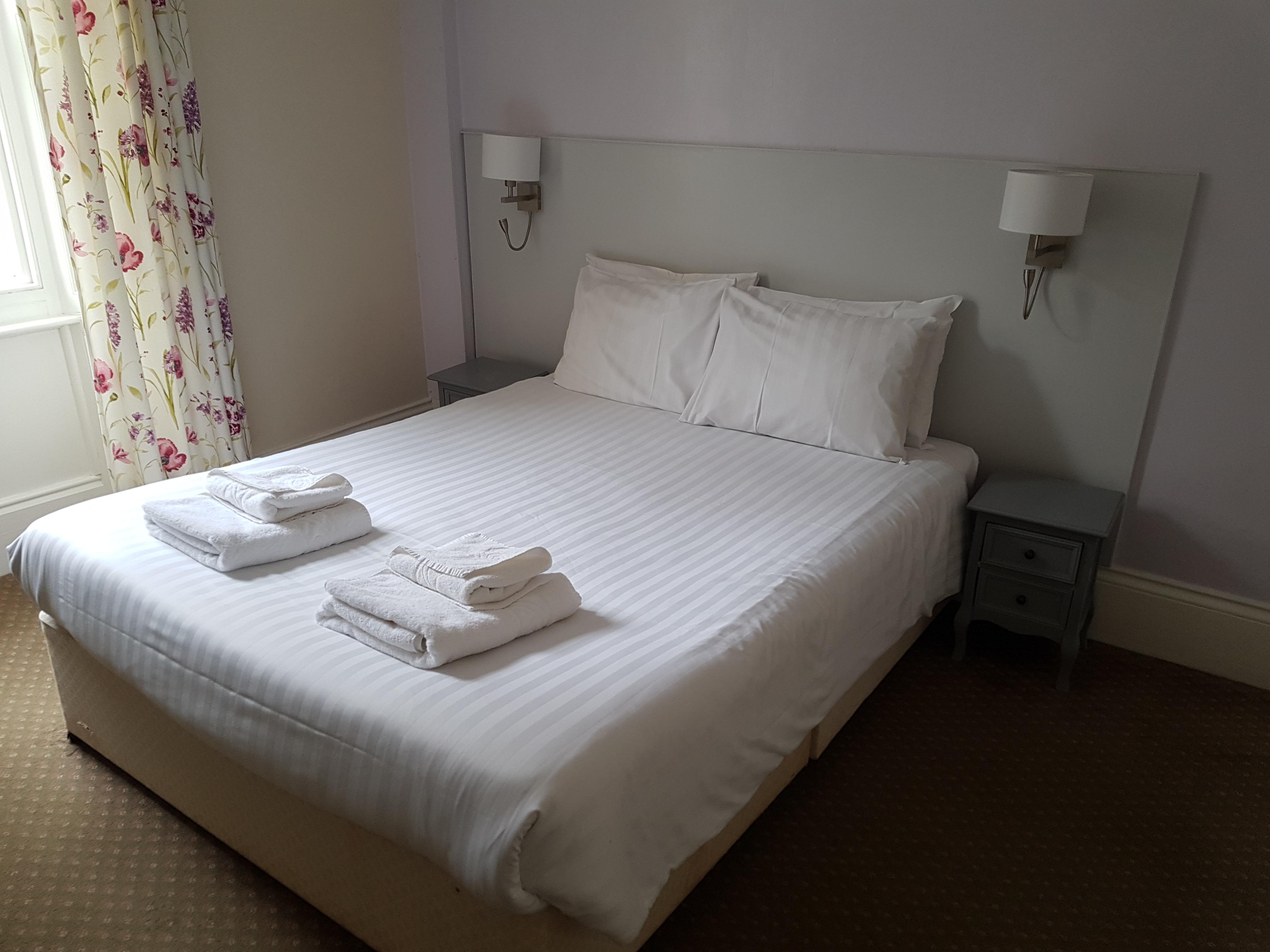Alexandra Hotel 3*
